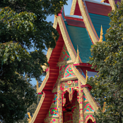 נוף ציורי של מקדש תאילנדי מסורתי